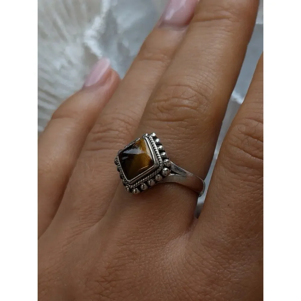 Vintage 925 Sterling Silver Tigers Eye Gemstone Ring Size 9